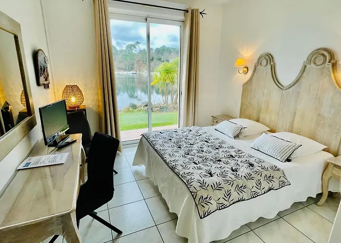 La Caravelle Logis Hotel 3*