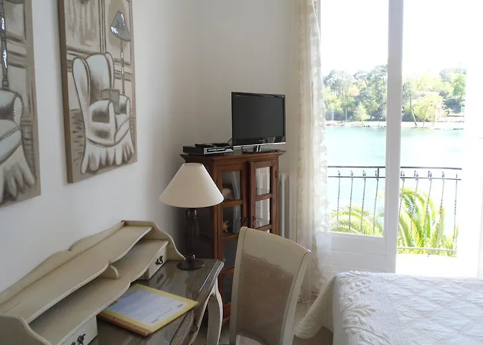 Hotel La Caravelle Logis Biscarrosse