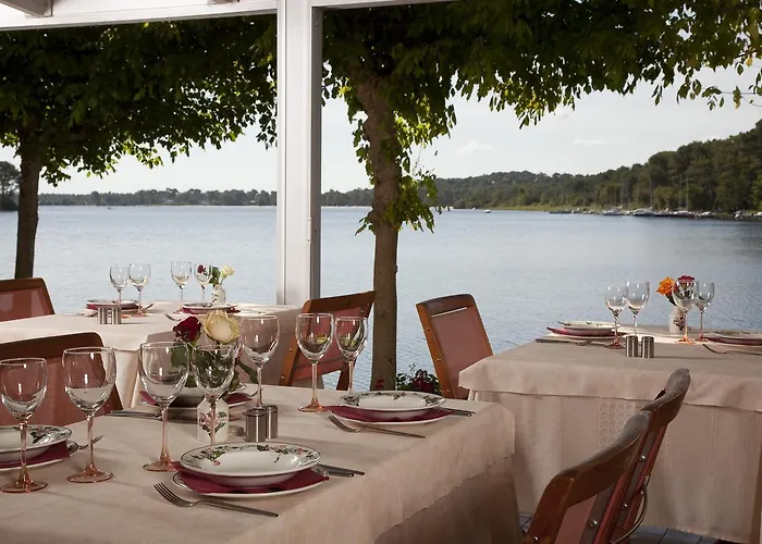 La Caravelle Logis Hotel