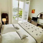 Hotel La Caravelle Logis Biscarrosse