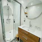 La Caravelle Logis Hotel