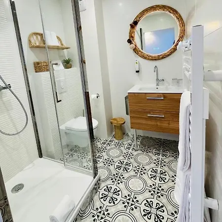 La Caravelle Logis 호텔 비스카로세