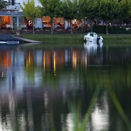 La Caravelle Logis Hotel
