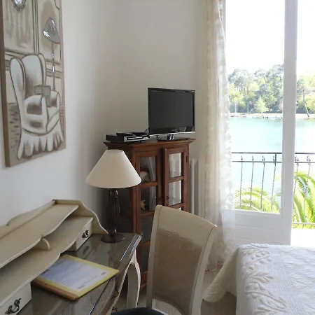 Hotel La Caravelle Logis Biscarrosse