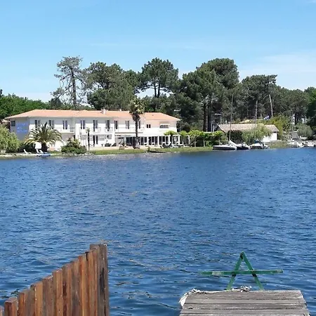 La Caravelle Logis Hotel 3*