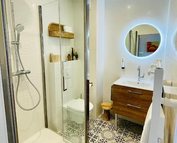 La Caravelle Logis Hotel
