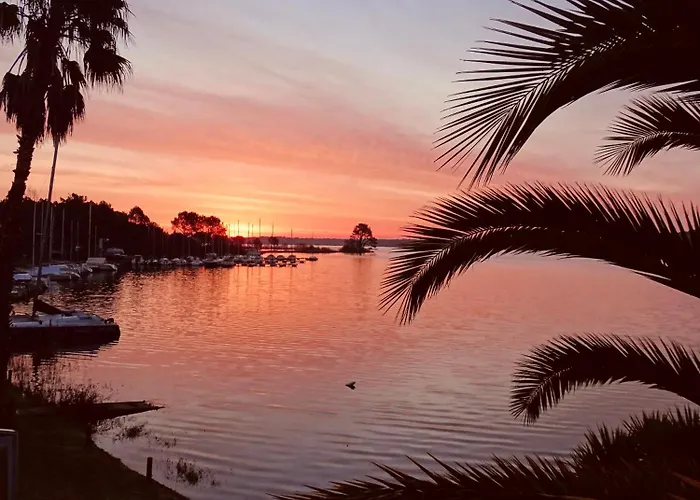 La Caravelle Logis Hotel 3*