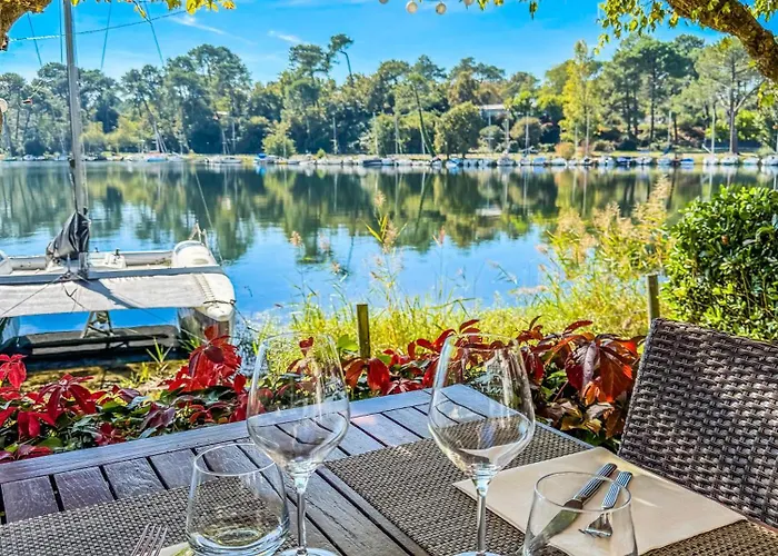 La Caravelle Logis Hotel